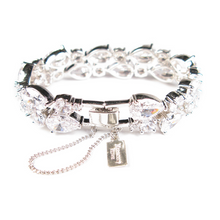 Load image into Gallery viewer, Silver Teardrop Diamontage™ 28.6 Carat Bracelet