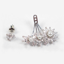 Load image into Gallery viewer, Delicate Pearl Marquise Diamontage™ 4.5 Carat Ear Jackets
