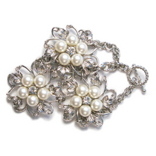 Load image into Gallery viewer, Pearl Filigree Bracelet