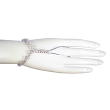 Load image into Gallery viewer, La Belle Romantique Diamontage™ 8.6 Carat Finger Bracelet