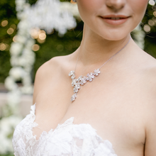Load image into Gallery viewer, Buttercup Flower Heirloom 34.32 Carat Choker / Necklace